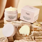 Apply the Cream Before Makeup, Moisturizing Foundation Cream - Lasting Moisturizing, Creating a Natural Foundation - Image 14